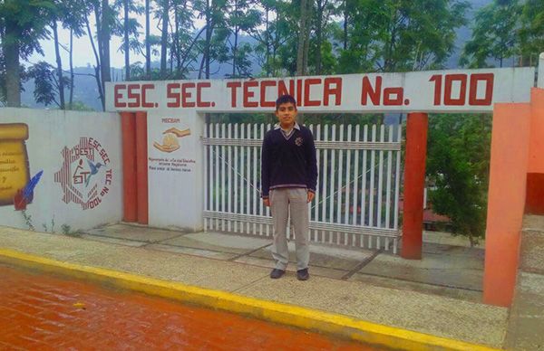 Destaca Huitzilan en encuentros de secundarias