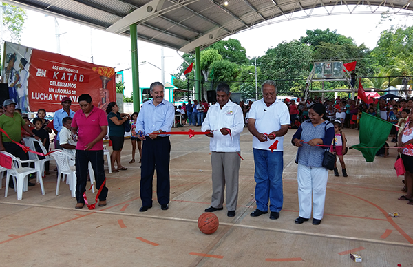 Inauguran cancha Techada en Katab, es fruto de la lucha organizada del pueblo