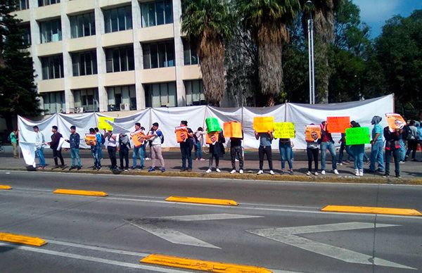 Mancera no cumple y reprime; 20 días de protestas en la Ciudad de México