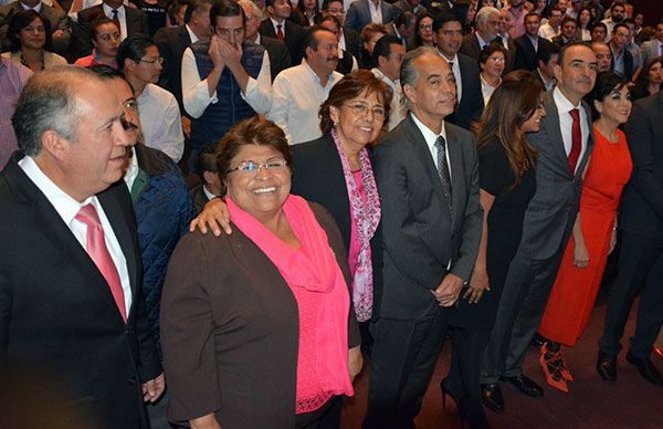  Edith Villa logró 150 mdp para obras en el Distrito 16