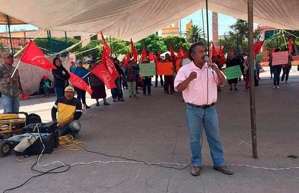   Instalan plantón en el municipio de Colón  