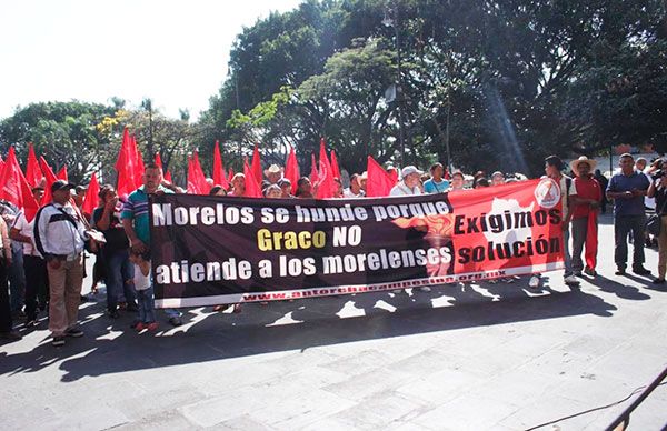 Desplegado: Tres mil antorchistas se manifiestan por el cumplimiento de sus demandas
