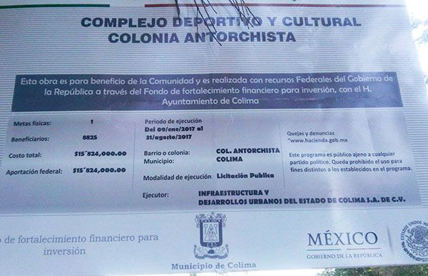   Colocan primera piedra de complejo cultural y deportivo 