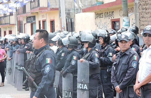 Alcaldesa viola acuerdos en Totolapan