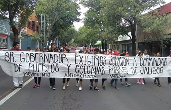 Exigirán servicios médicos para familias humildes