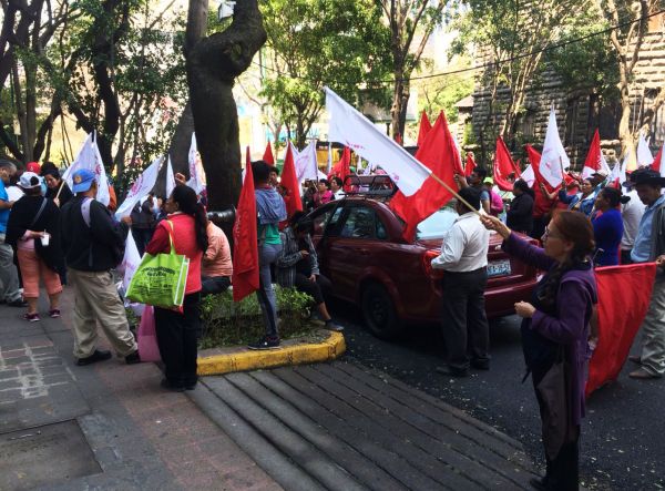 Antorchistas de Nayarit exigen a INSUS la entrega de escritura para 1500 familias