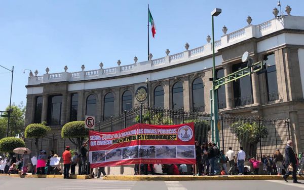 10 mil antorchistas en la Segob, exigen obras públicas