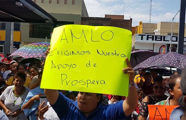 Antorchistas de Coahuila anuncian movilización a CADER San Pedro; exigen pago de becas