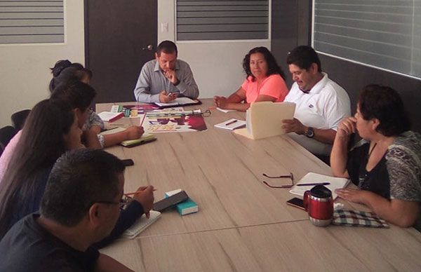 Continúan con gestiones docentes del Magisterio Antorchista ante la Secretaría de Educación
