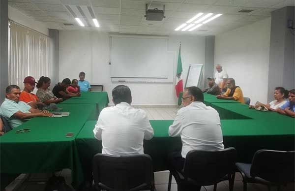 Antorchistas de Villas Miramar exigen a la CFE electrificación en su colonia 