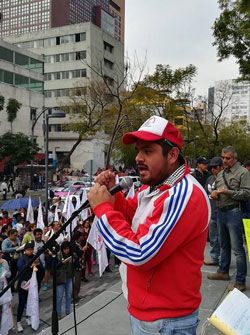 Nosotros no abandonaremos nunca a aquellos que nos siguen