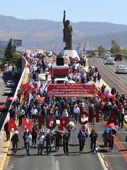 El 45 aniversario de Antorcha y la lucha como punta de lanza