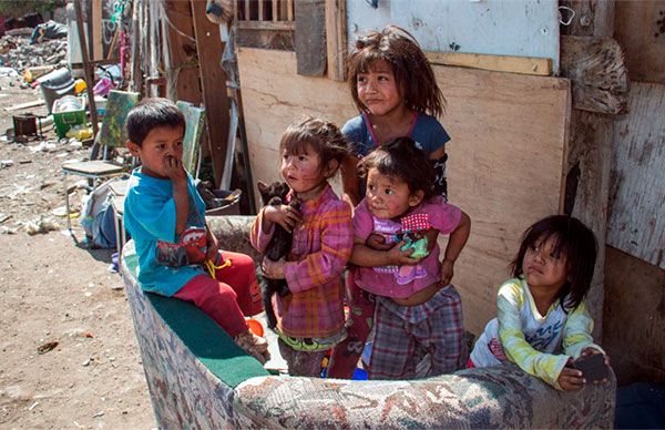 Pobreza, me seguiste por la paz y la guerra