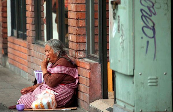 Mexicanos sin recursos para subsistir