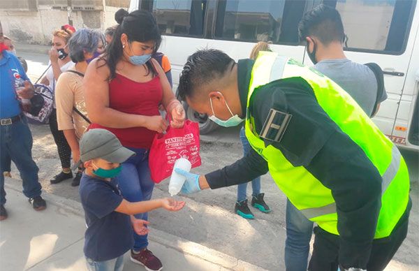 Policía de Chimalhuacán previene contagios de covid-19 