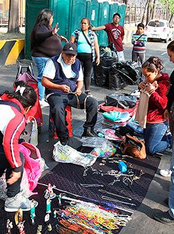 Falta de medidas de AMLO provoca desplome de micronegocios