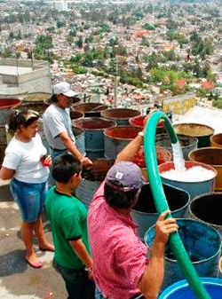 ¡Exigimos agua en la capital!