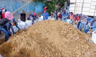 Refuerzan trabajos de limpieza y mantenimiento del Río Coatepec