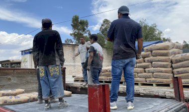 Antorchistas del Seccional Norte reciben cemento