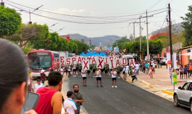 Arranca XXI Espartaqueada Deportiva con desfile