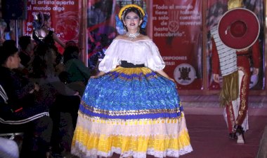 Presenta Instituto Macuil Xóchitl trajes inspirados en alebrijes