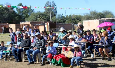 Escuelas antorchistas conmemoran el 113 aniversario de la Revolución mexicana