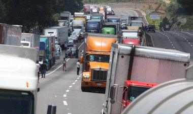 El bloqueo carretero, los empresarios y los “periodicazos”