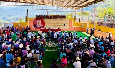 Presentan libro “Huitzilan de Serdán, la derrota de los caciques”