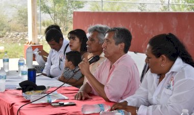 Reciben conferencia plenitas y activistas del Movimiento Antorchista de Nuevo León