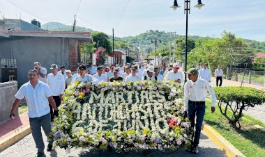 Por nuestros compañeros caídos, ¡no dejaremos de luchar!