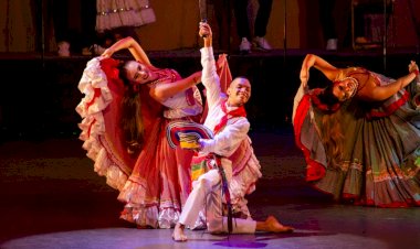 Antorcha recibirá en Tecomatlán el Festival Internacional de Folclor