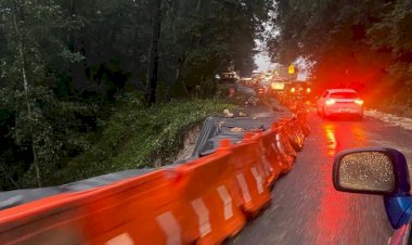 Derrumbes, deslaves y socavones afectan Huasteca hidalguense