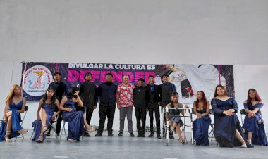 Se gradúa 1a generación de prepa Moctezuma Ilhuicamina Los Cabos