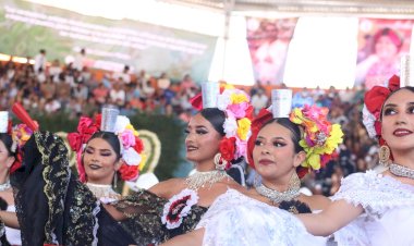 Divulgar la cultura es defender a la patria