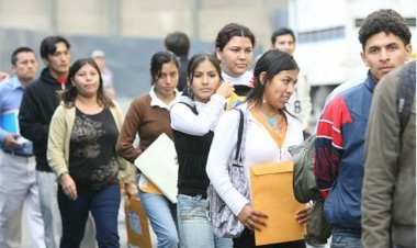 Terminaron la prepa: ¿irán a la universidad o al trabajo?