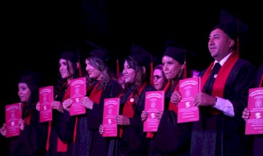 Más de 2 mil menores egresan de escuelas antorchistas en Michoacán