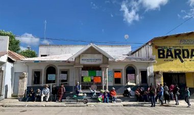 En Bocoyna claman por empleo, infraestructura y atención oficial