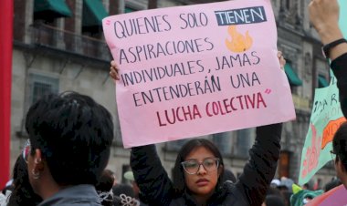 Estudiantes oaxaqueños exigen alto a la represión