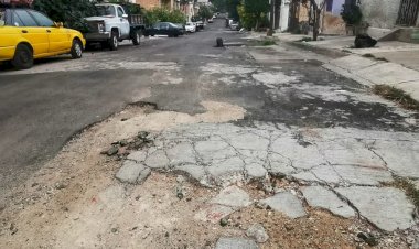 Baches preocupan a tapatíos por encima de la inseguridad: Inegi