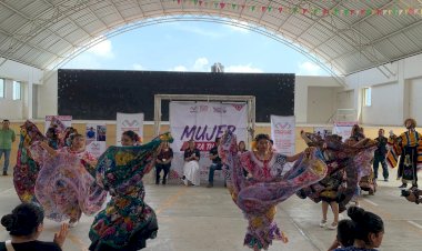 Antorchistas participan en el programa: Mujer ¡alza la voz!