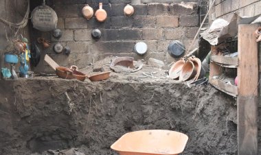 Huehuetla sigue entre lodo y abandono gubernamental