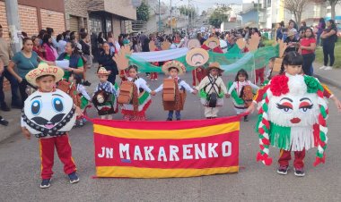6 mil estudiantes antorchistas conmemoran Revolución mexicana