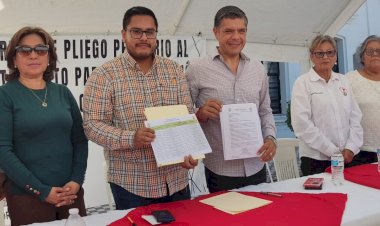 Antorchistas de Huatabampo entregan pliego petitorio 2026