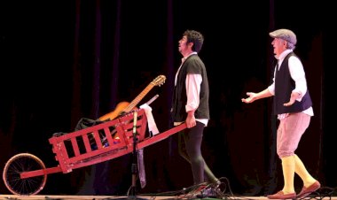 Con éxito se presenta “De un paso a un entremés” en Tecomatlán