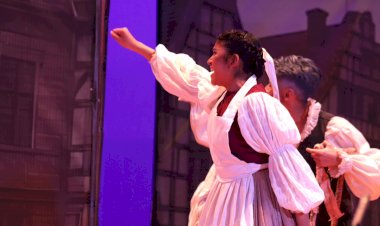 En Antorcha los artistas son soldados de la educación