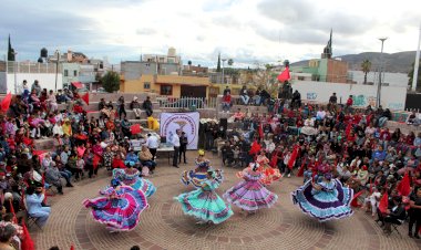 Con posada, antorchistas de Guadalupe festejan un año de lucha