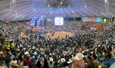¡Tecomatlán y su feria!, frutos de la unidad del pueblo trabajador!